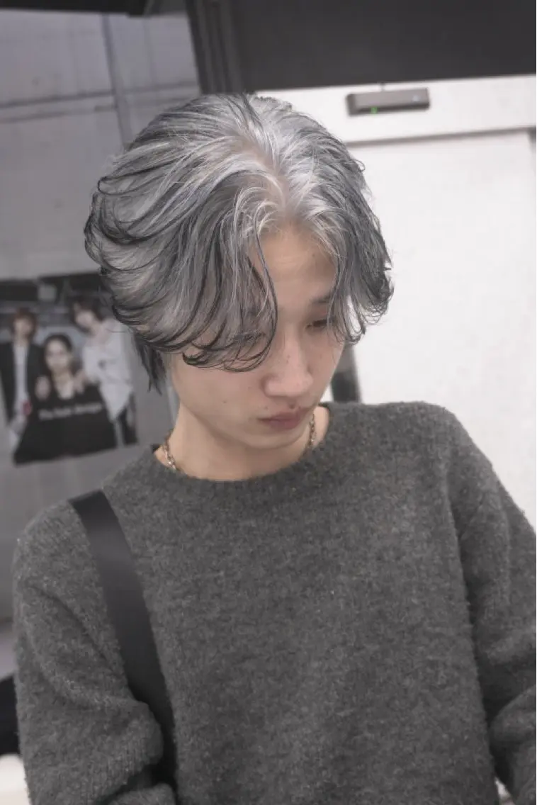 カラー メンズ カット ヘアカラー 湖城 恵吾のヘアスタイル