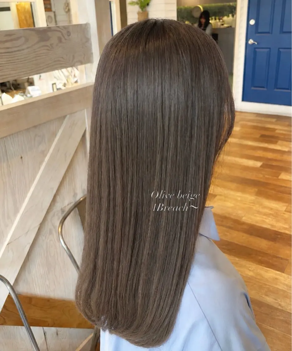 ロング カラー ヘアカラー ダメージレスブリーチ 🩵Yumekaのヘアスタイル