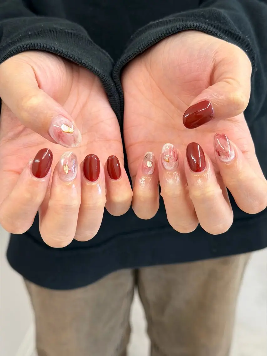 ネイル ボルドー ジェルネイル マグネットネイル ミラーネイル ニュアンスネイル ハンドネイル ハンドケア Bana_ Nailのネイルデザイン