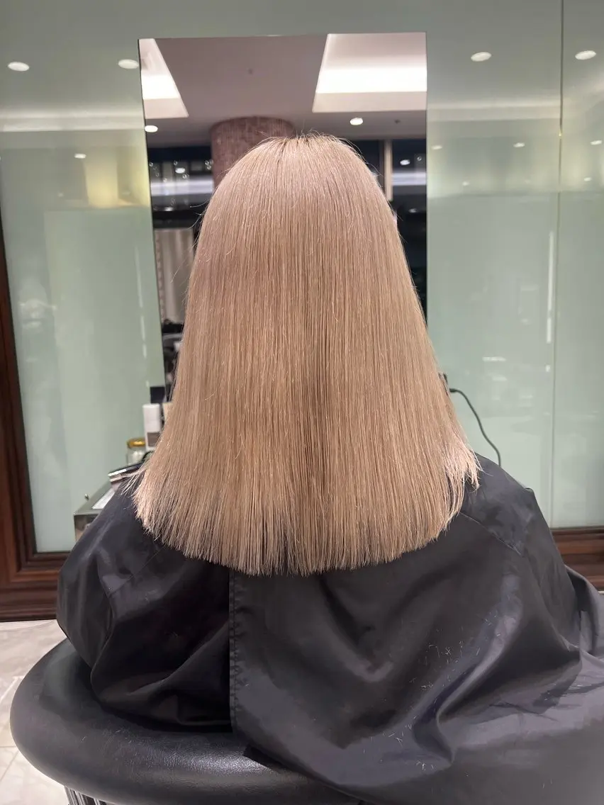 セミロング カラー ハイトーンカラー カット ヘアカラー ハイトーン特化🫧 Yuseiのヘアスタイル