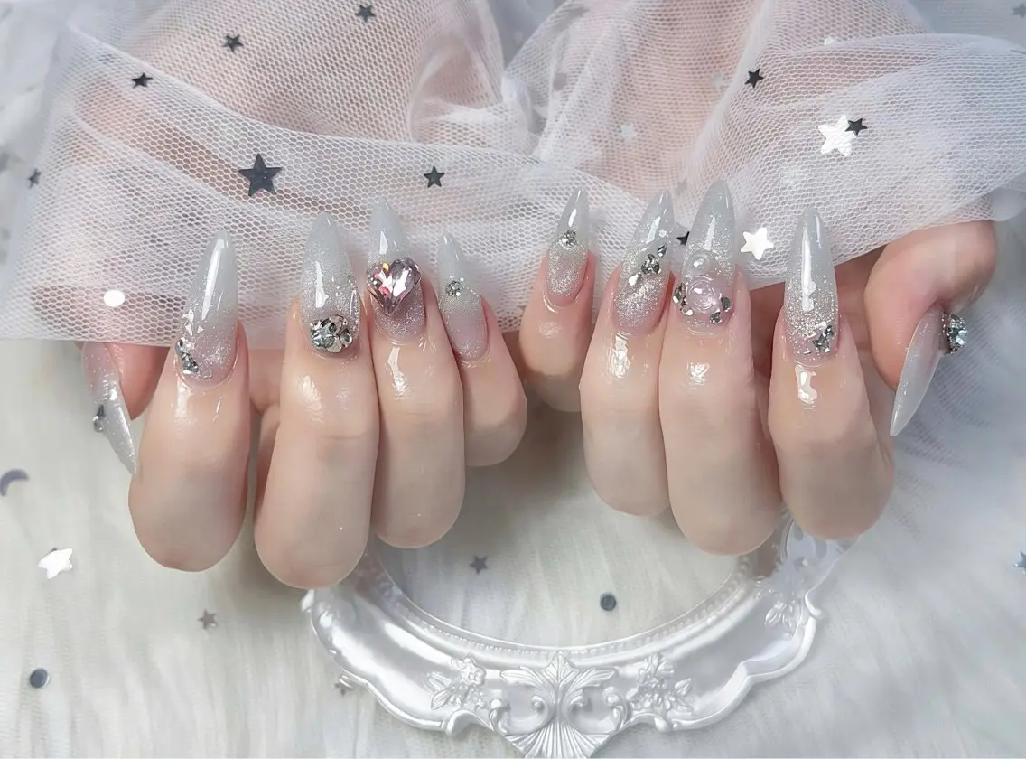 ネイル チークネイル 長さ出し フレンチネイル ジェルネイル グラデーション ハンドネイル THANHTHANH NAILのネイルデザイン
