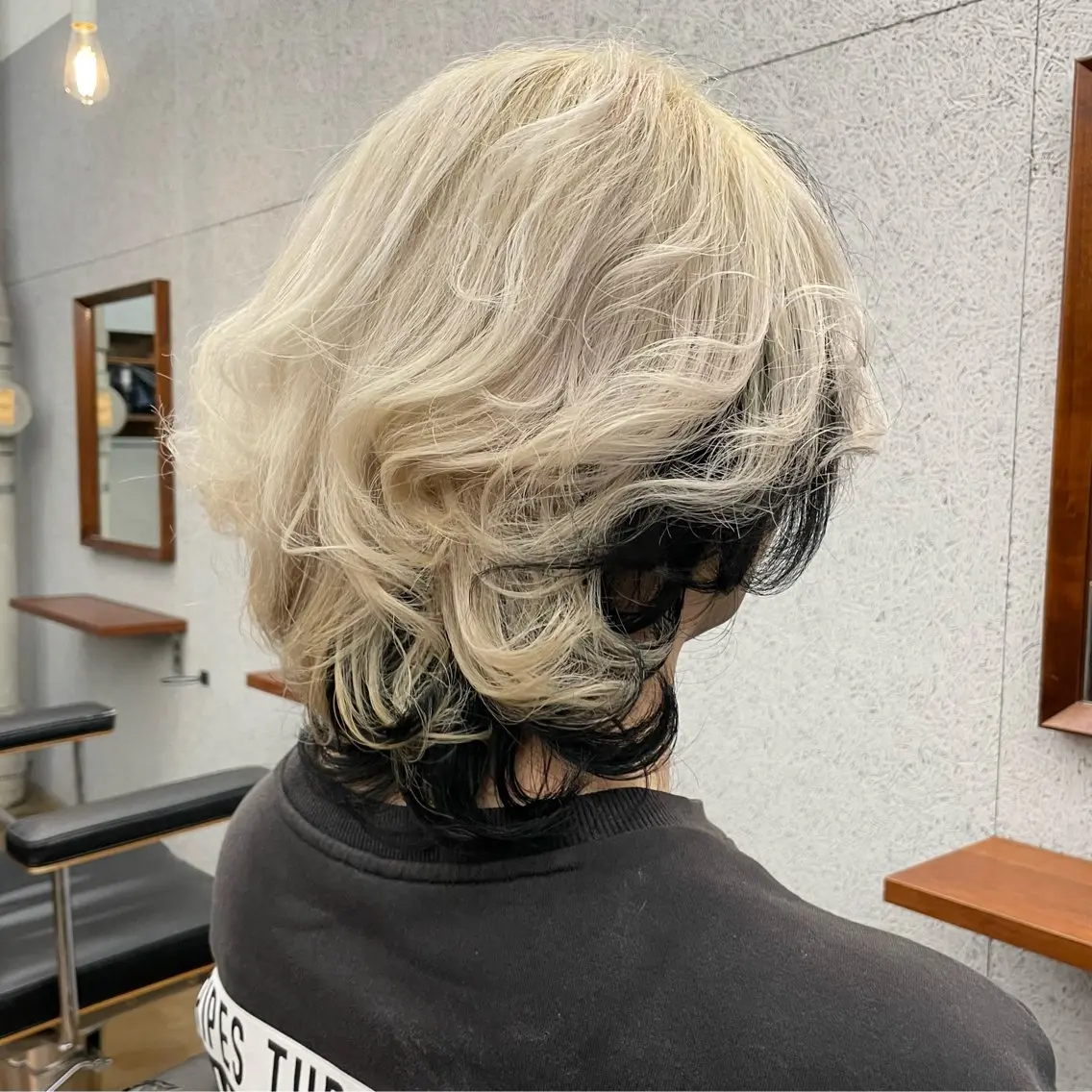 ミディアム カラー メンズ メンズブリーチ メンズウルフカット ベージュカラー ブリーチ ホワイトベージュ カット ヘアカラー トリートメント ヘアセット ✂︎ウルフ・ショート ✂︎MIKUNIのヘアスタイル