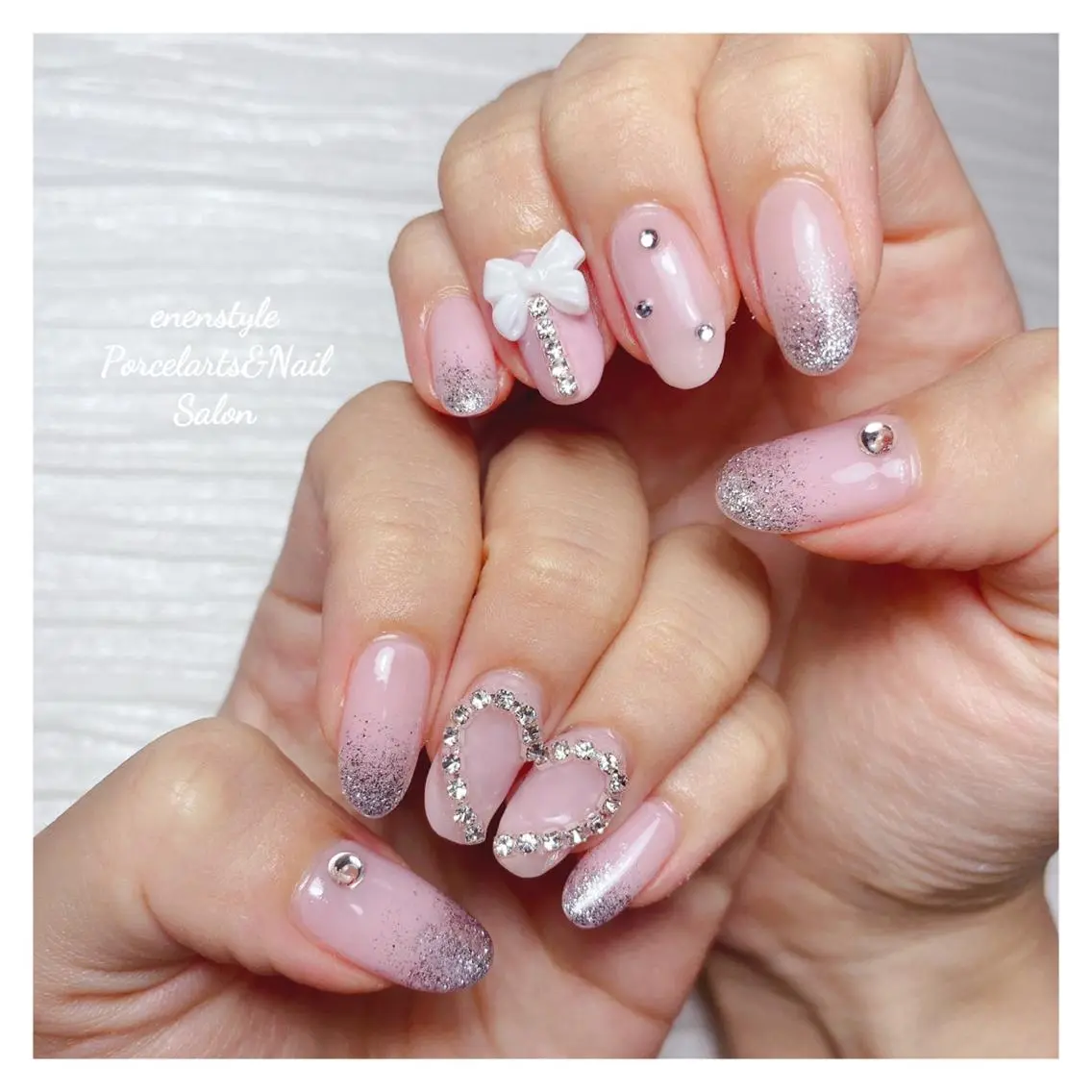 ミディアム ネイル 🐾enen style 🐾のネイルデザイン