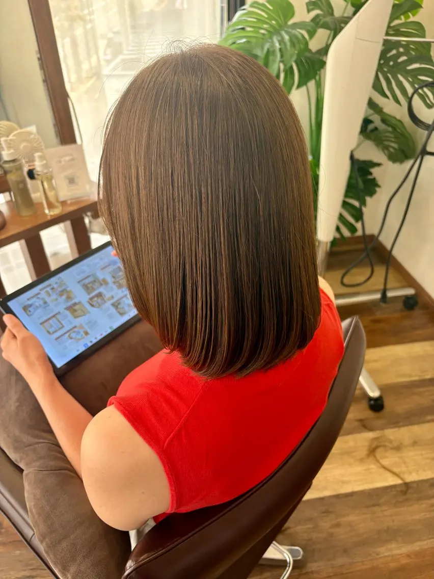 ミディアム カラー ボブ 髪質改善 カット ヘアカラー トリートメント 安村 美奈のヘアスタイル