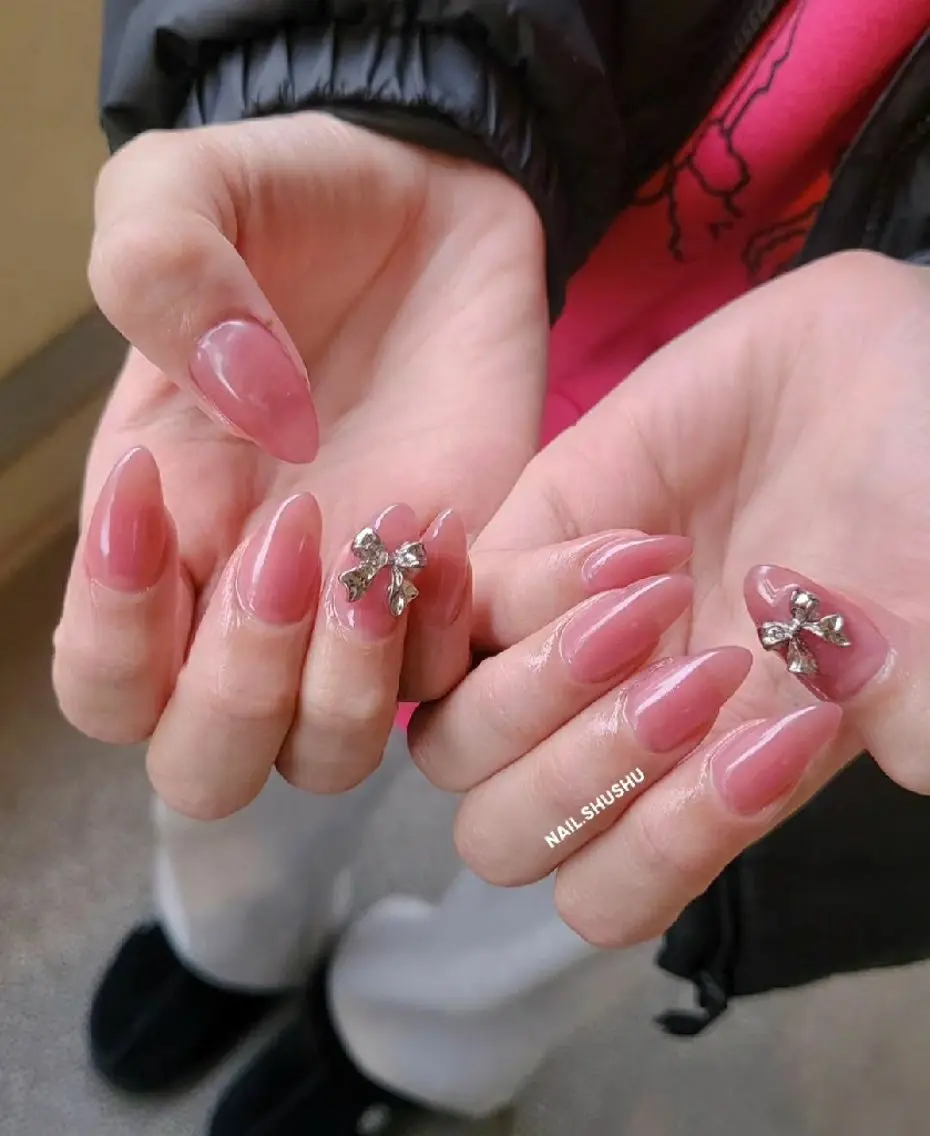 ネイル 持ち込み ニュアンスネイル ワンカラーネイル シンプルネイル 春ネイル 3dパーツ/流行り 👧shushu❤️のネイルデザイン