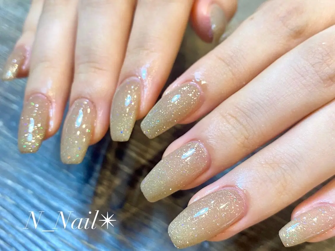 セミロング ハンドネイル Mikami Nanaのネイルデザイン