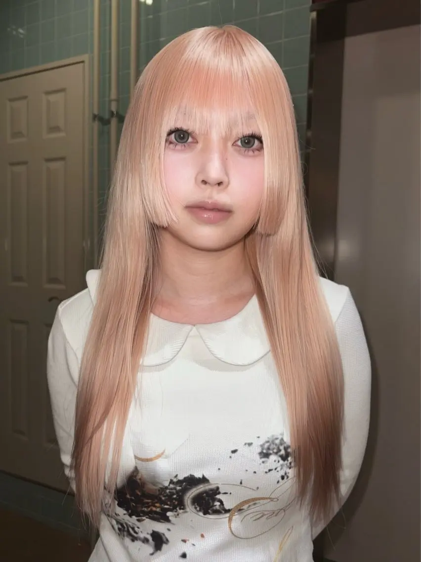 ロング カラー ベージュカラー ブリーチ ハイトーンカラー オレンジ ピンクカラー 🪽デザインカラー/ ブリーチ/陽向🪽のヘアスタイル