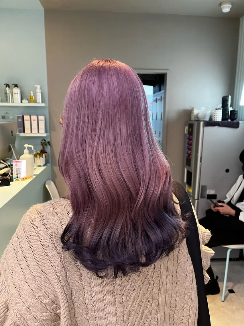 セミロング カラー ヘアカラー トリートメント ブリーチカラー 🩵MIZUKIのヘアスタイル
