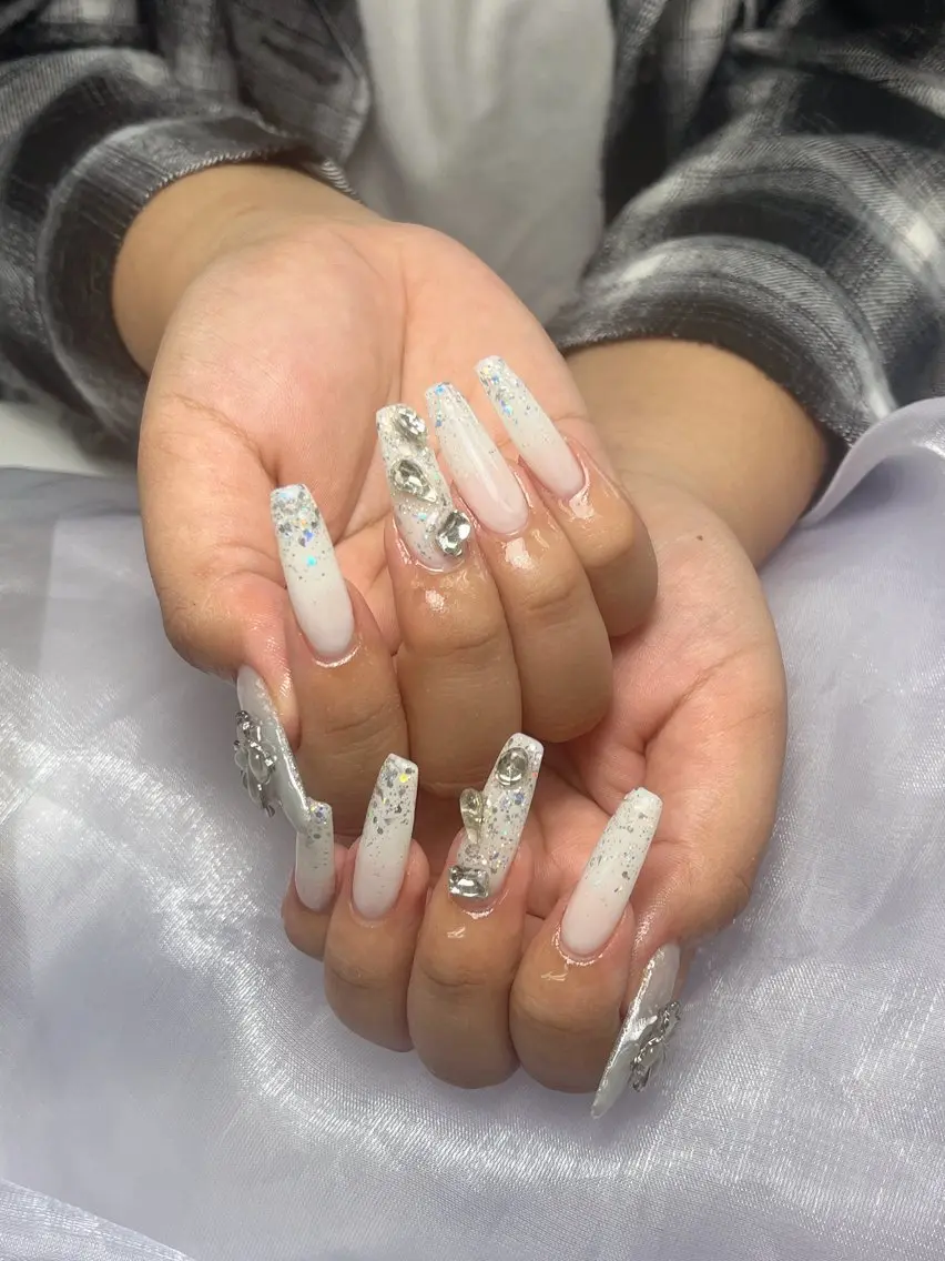 ネイル ハンドネイル ハンドケア ongles chicのネイルデザイン