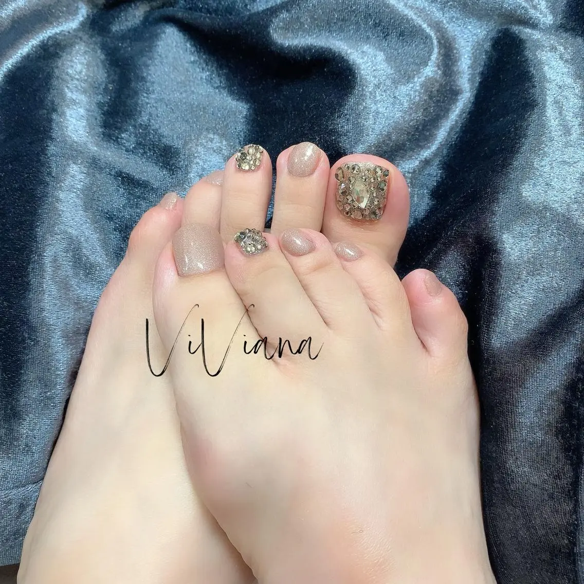 ネイル フットネイル ViViana ｳﾞｨｳﾞｨｱﾅのネイルデザイン