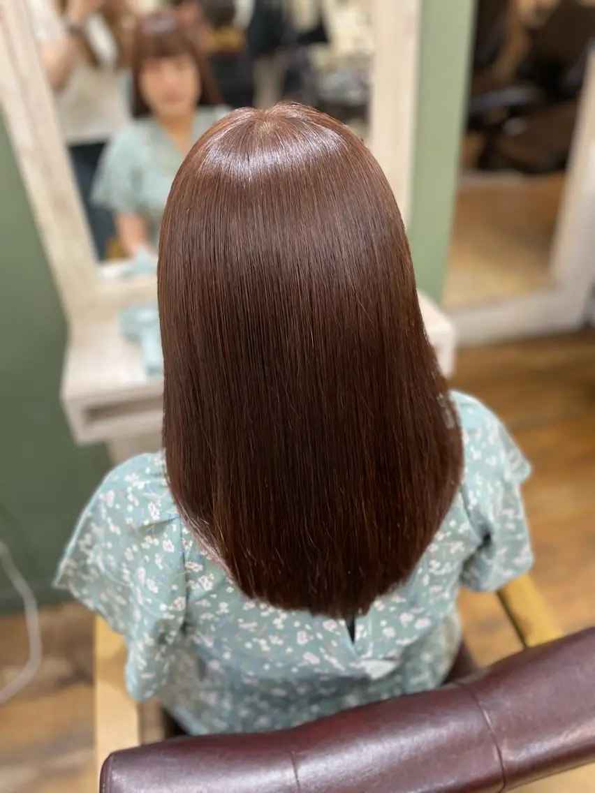 セミロング カラー カット ヘアカラー トリートメント リベルテ新宿 顔周りレイヤー/艶髪のヘアスタイル