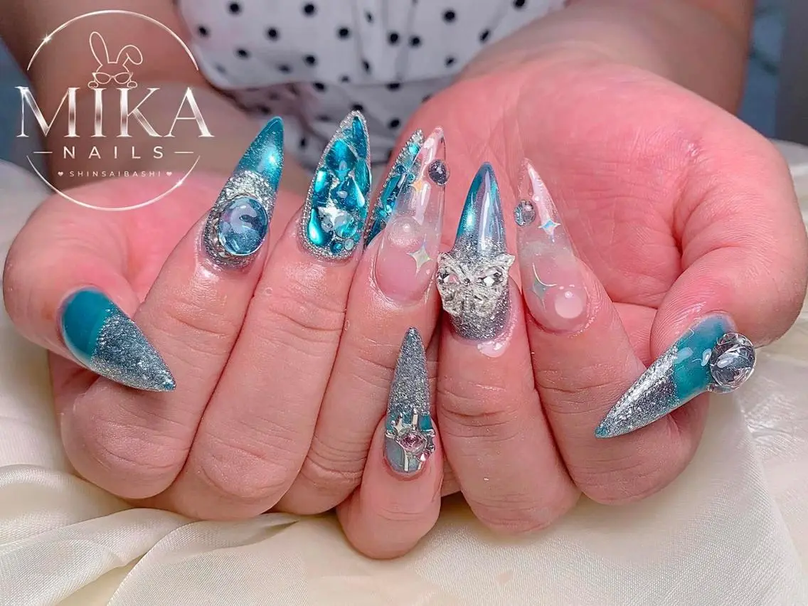 ネイル アートネイル チークネイル ドット フットネイル フレンチネイル Mika Nails 心斎橋のネイルデザイン