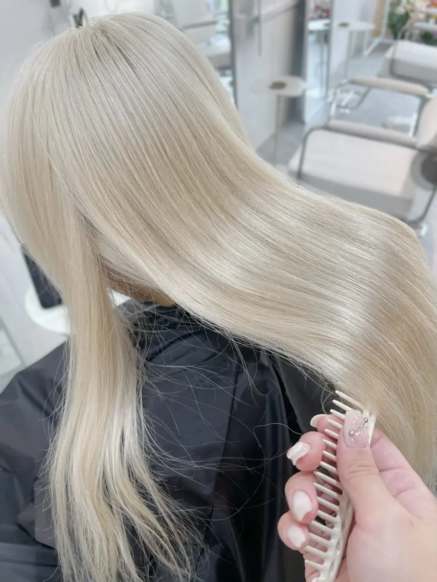 《メテオカラー》+カット+トリートメントの写真
