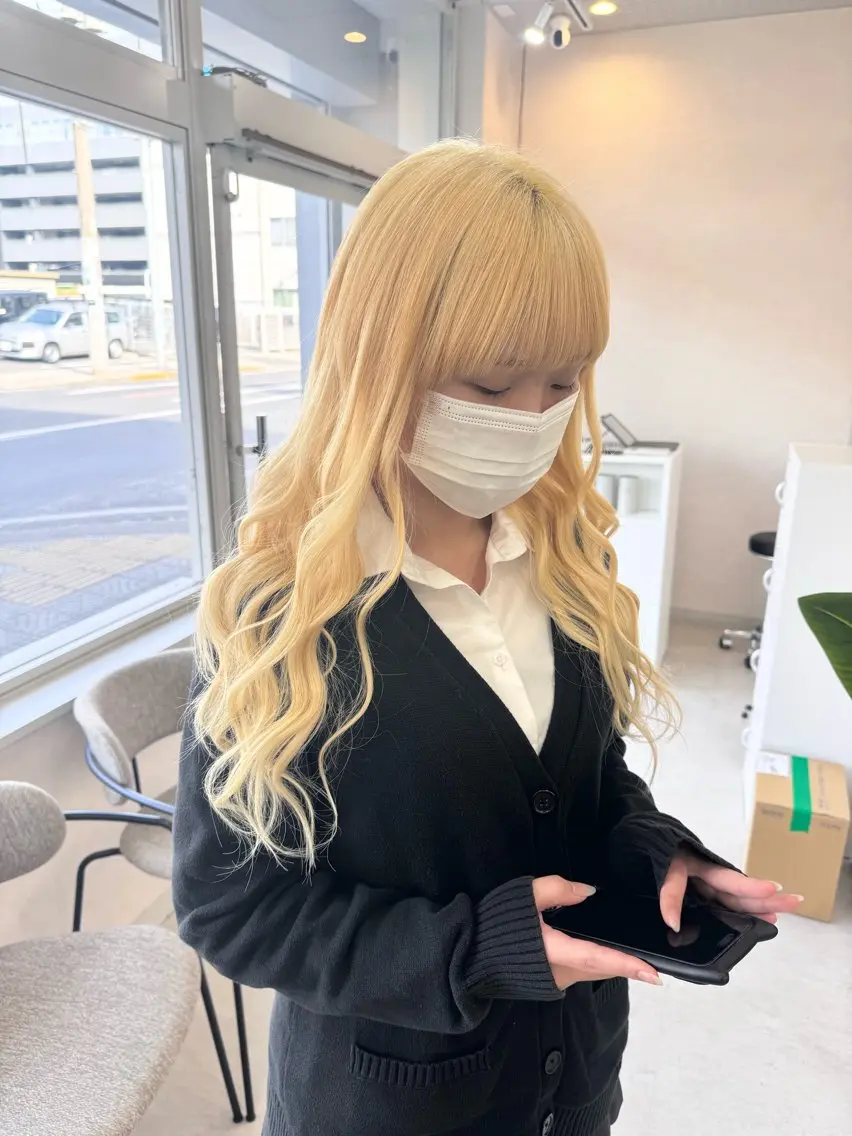ロング カラー エクステ カット ヘアカラー エクステ 堀越 美羽のヘアスタイル