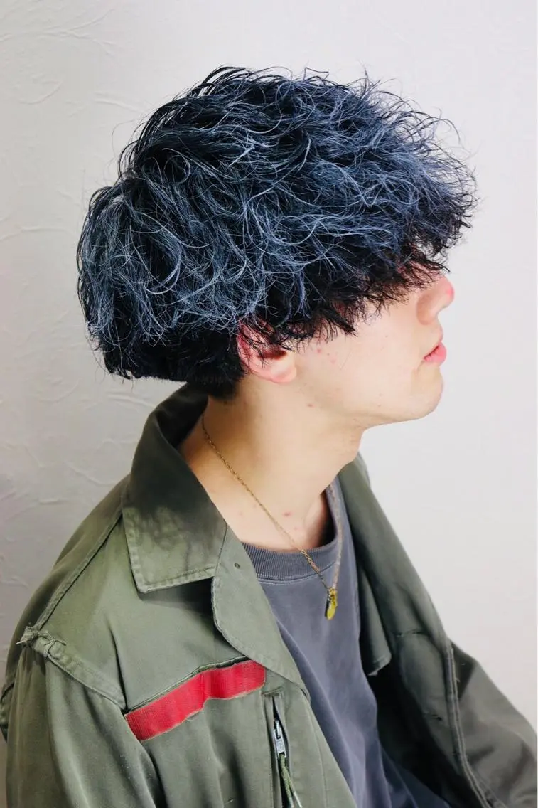 『🔥1番人気メニュー🔥』骨格矯正メンズカット＋眉毛カット＋シャンプーの写真