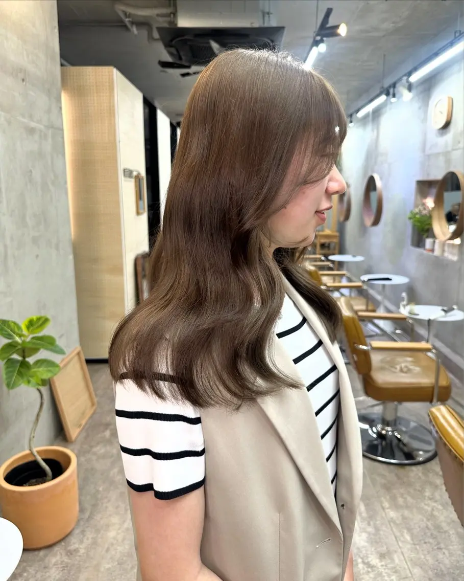 ロング カラー ベージュカラー ブリーチ ブラウンカラー 透明感カラー ダブルカラー カット ヘアカラー トリートメント カットモデル募集中 ／HARUKA🎀のヘアスタイル