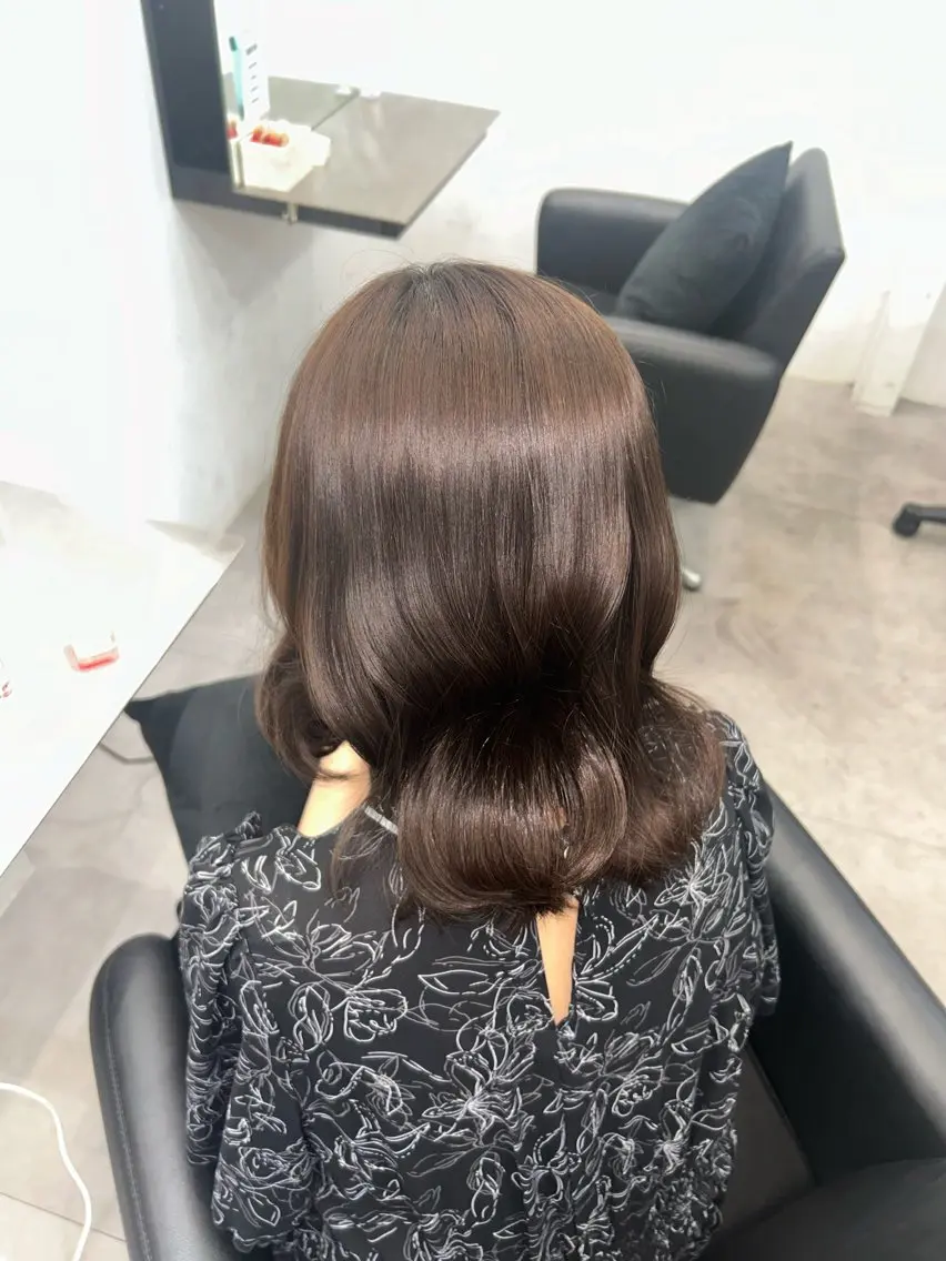 ミディアム カラー ブラウンカラー グレージュ ヘアカラー トリートメント Core　山下 このはのヘアスタイル
