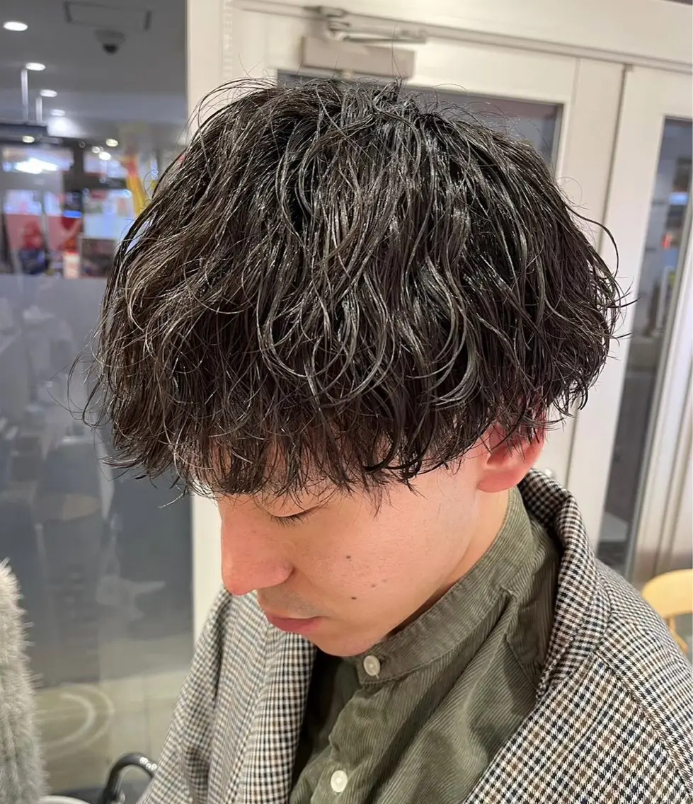 パーマ メンズ カット パーマ 曲がる縮毛矯正 /ハイライト/土屋丈のヘアスタイル