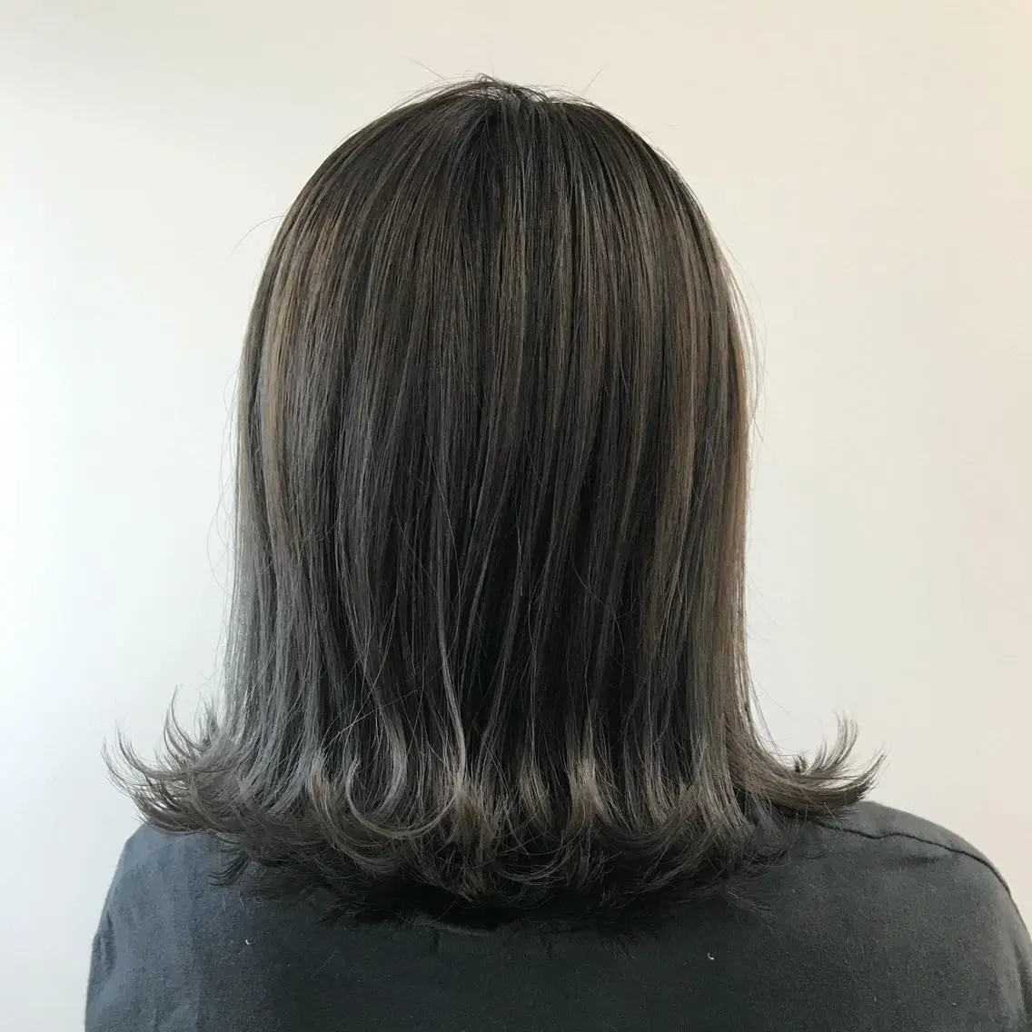 ミディアム カラー カット ヘアカラー トリートメント Lien 深井店のヘアスタイル