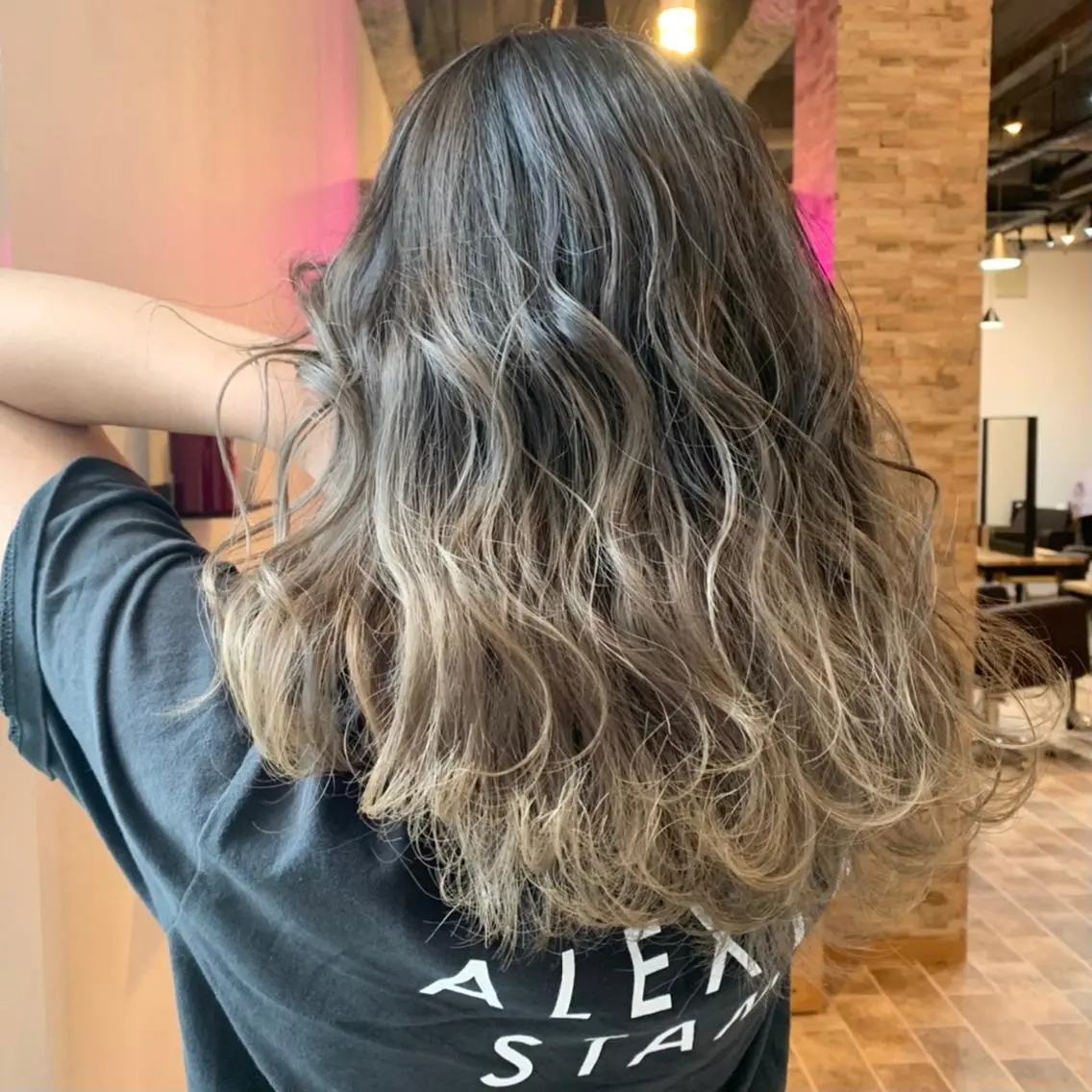セミロング カラー ヘアカラー&縮毛矯正 STAR☆RIVERのヘアスタイル