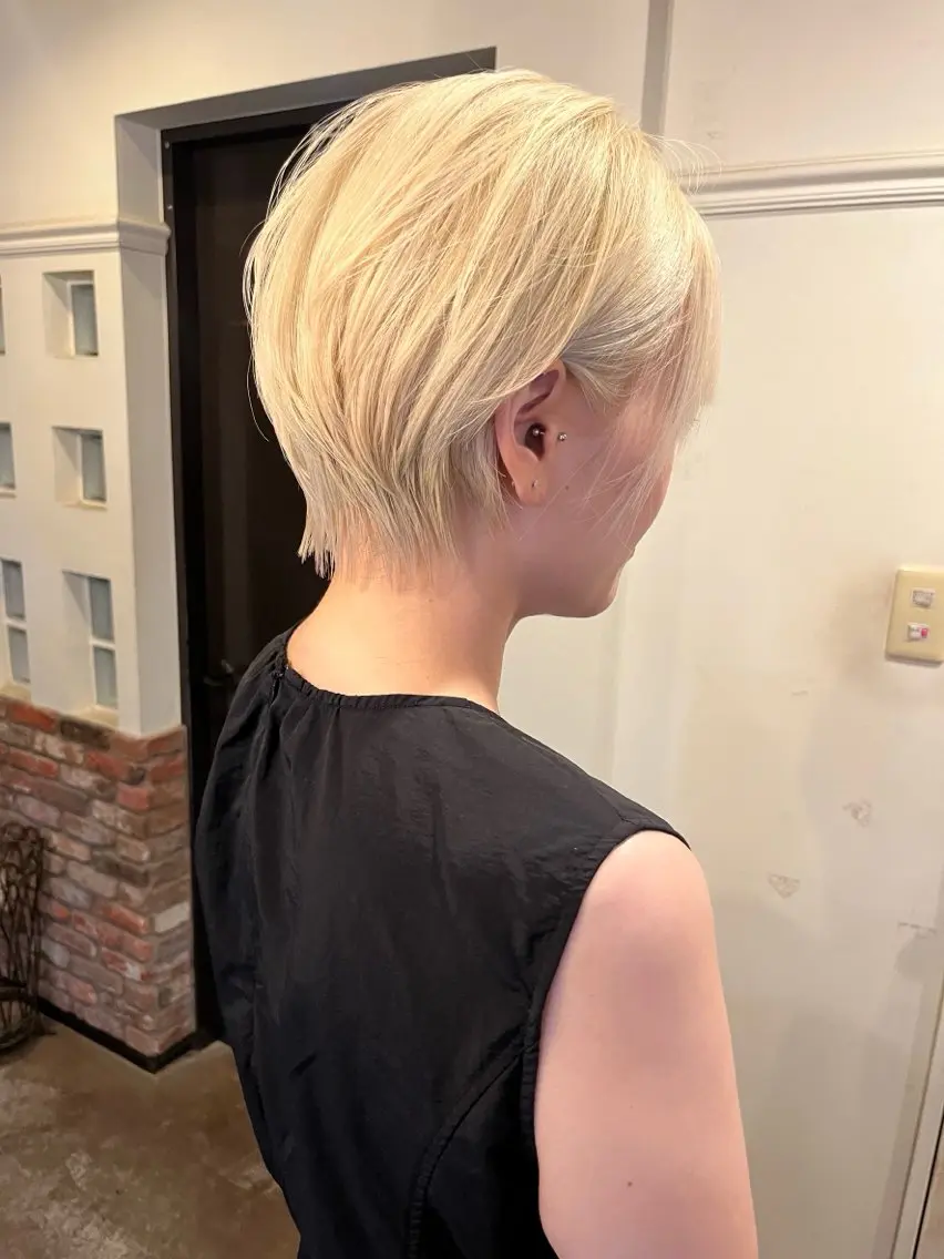 ショート ショートヘア 伊藤 成美のヘアスタイル