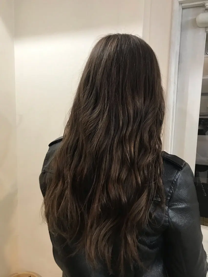 ロング 山崎 光瑠のヘアスタイル