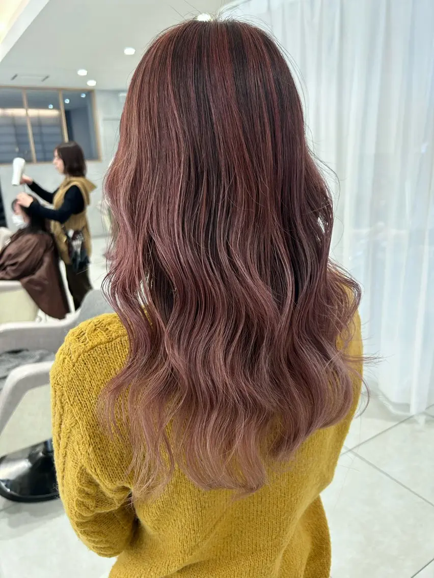 ロング カラー バレイヤージュ ベージュカラー ハイライトカラー ピンクカラー ピンクベージュ カット ヘアカラー 渡辺　亮/ 白髪ぼかし/髪質改善のヘアスタイル