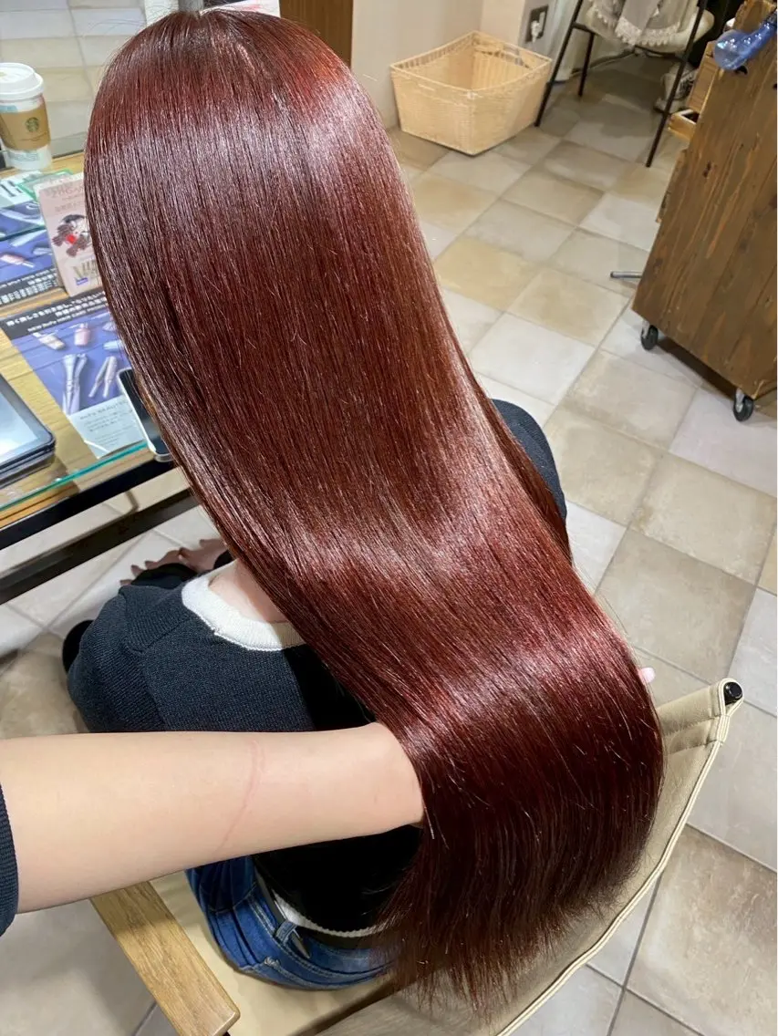 ロング カラー ボルドーカラー 透明感カラー レッドカラー トリートメント トリートメント 🎀Neolive ROA ena🎀のヘアスタイル