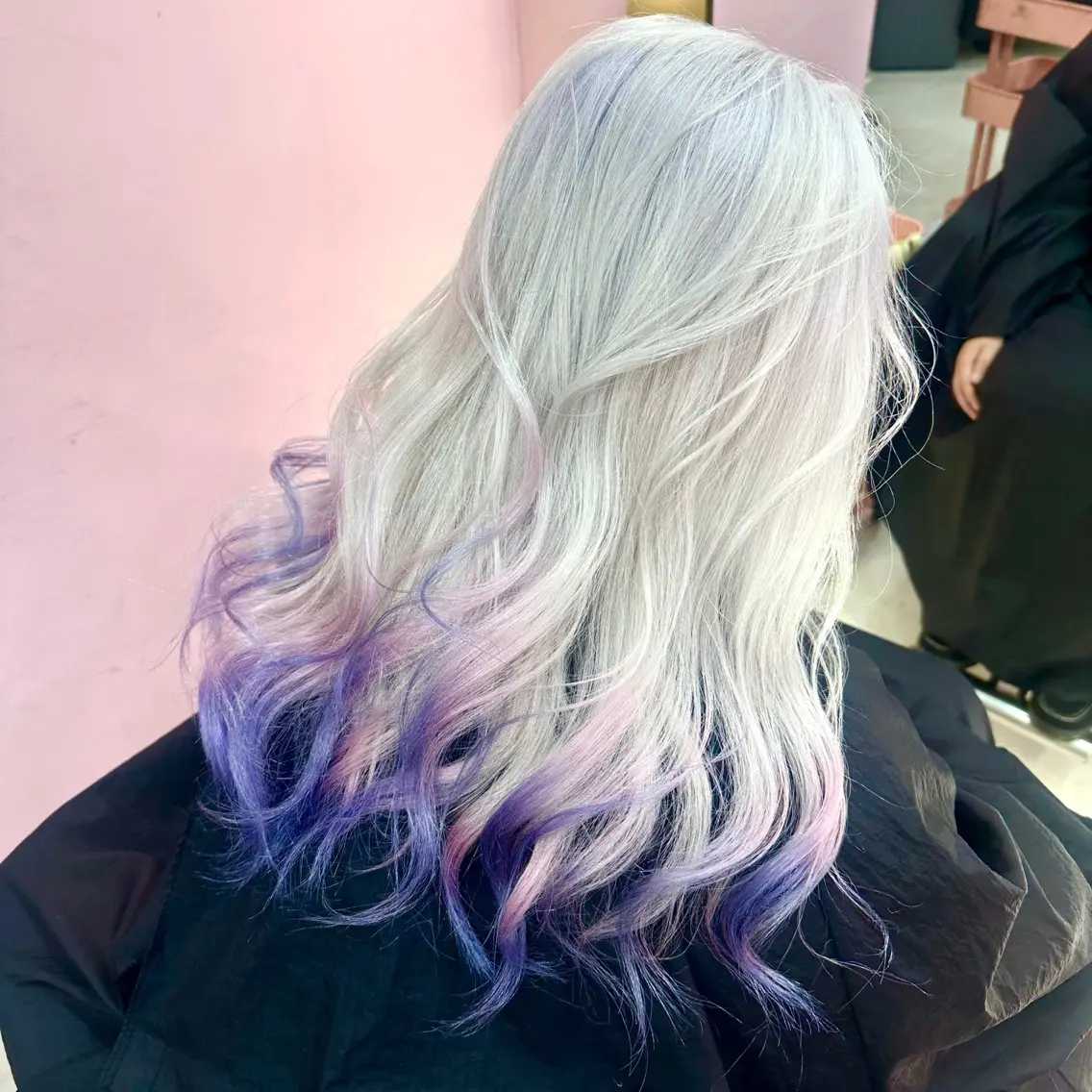 セミロング 町田ブリーチデザイン 🌈MANATOのヘアスタイル