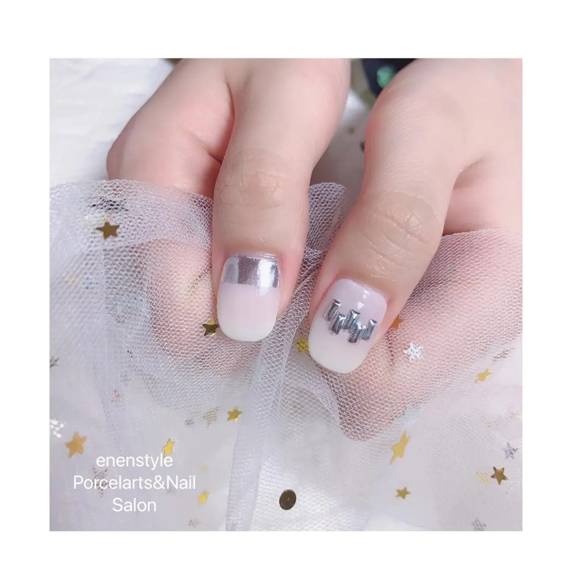 ミディアム ネイル ハンドネイル 🐾enen style 🐾のネイルデザイン