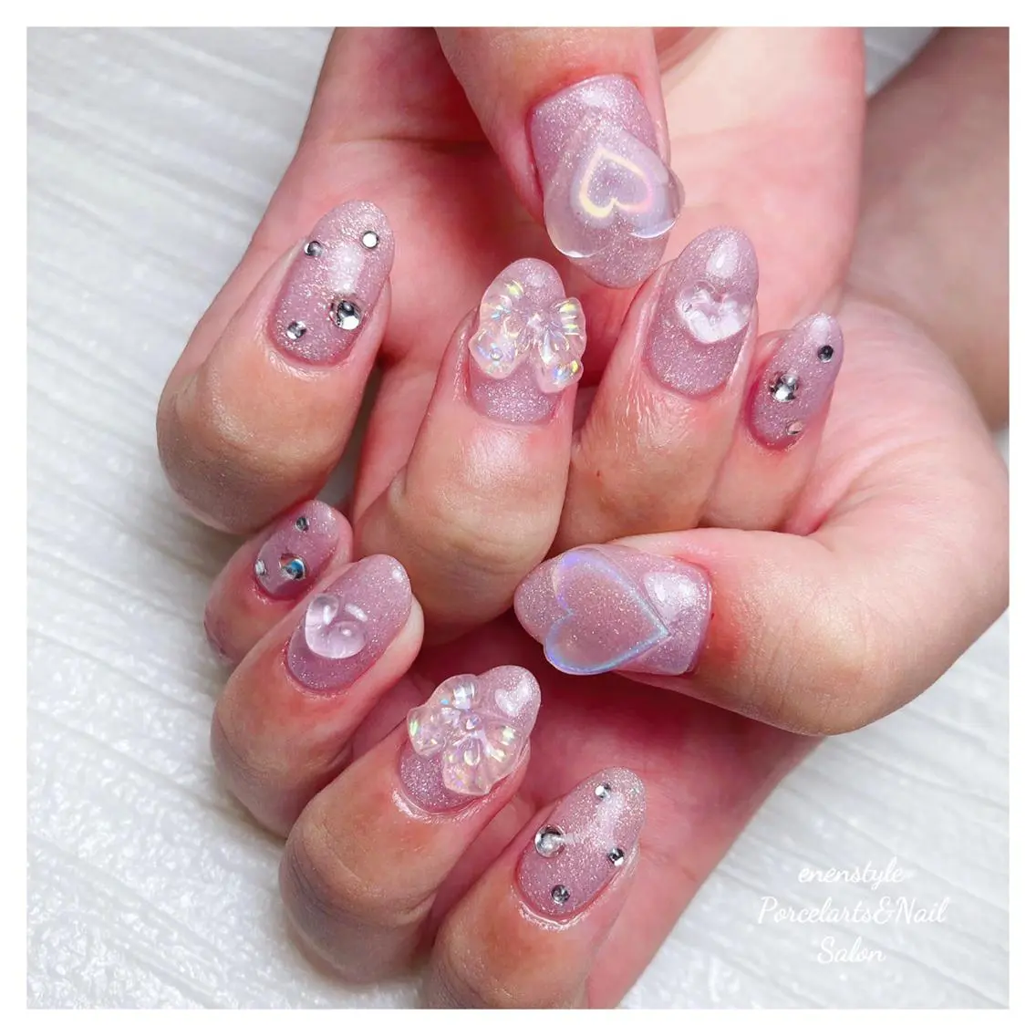 ミディアム ネイル 🐾enen style 🐾のネイルデザイン