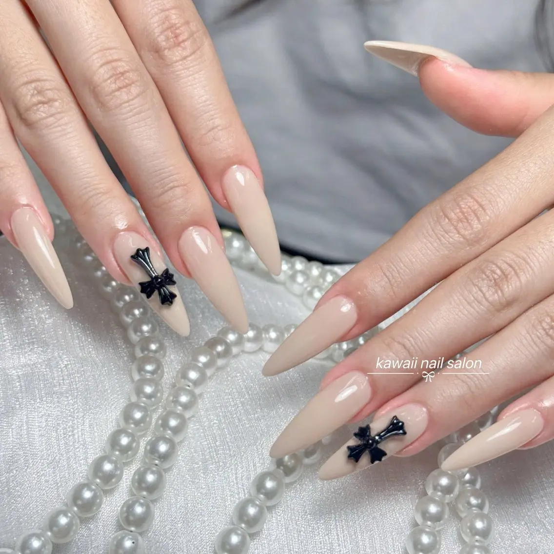 ネイル ドット フレンチネイル 韓国ネイル マグネットネイル オフィスネイル Kawaii Nail Salonのネイルデザイン