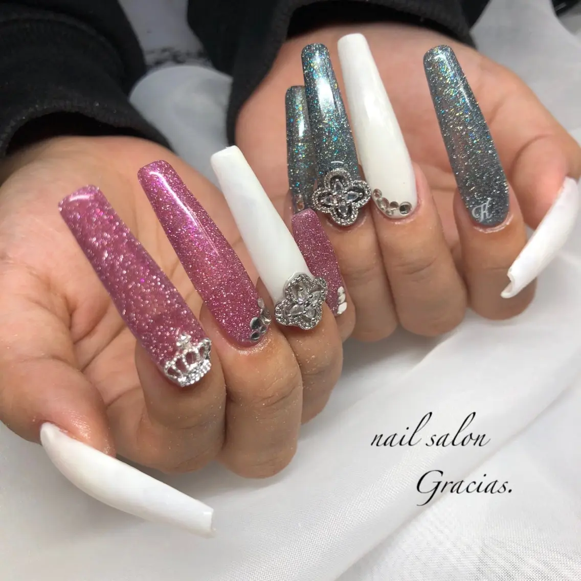 ネイル アートネイル 長さ出し フレンチネイル ジェルネイル グラデーション ハンドネイル Gracias. rieのネイルデザイン