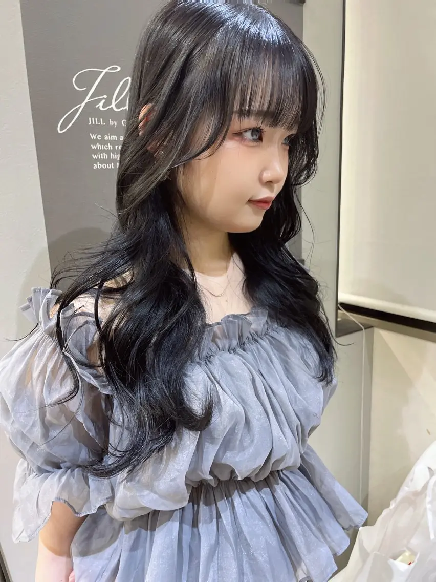 ロング レイヤーカット AIRI layer cut hairのヘアスタイル