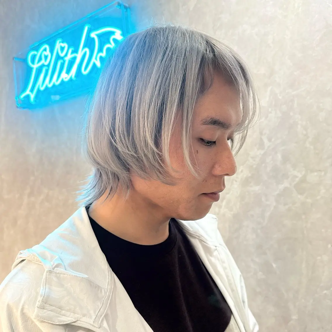 カラー メンズ メンズバレイヤージュ メンズブリーチ メンズハイライト メンズハイトーン メンズインナーカラー ヘアカラー トリートメント デザインカラー 髪質改善Lilithのその他イメージ