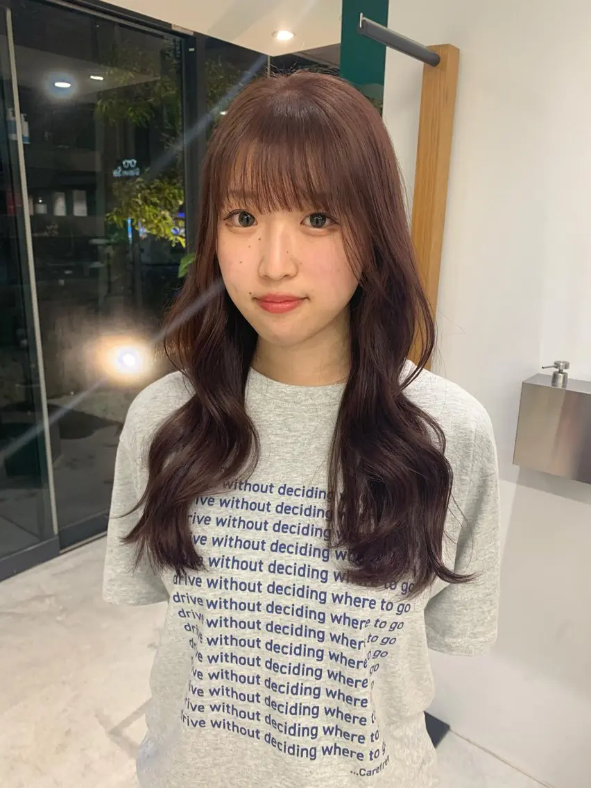 カラー ブリーチ ブリーチなしカラー なのは\透け感カラー \レイヤーカットのヘアスタイル