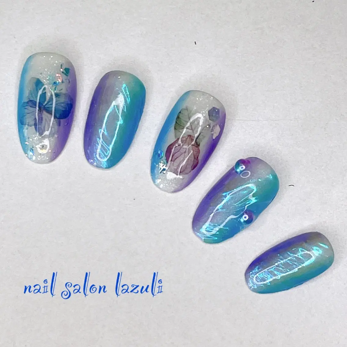 ネイル オーロラネイル ブルー パープル ハンドネイル nail salon lazuliのネイルデザイン