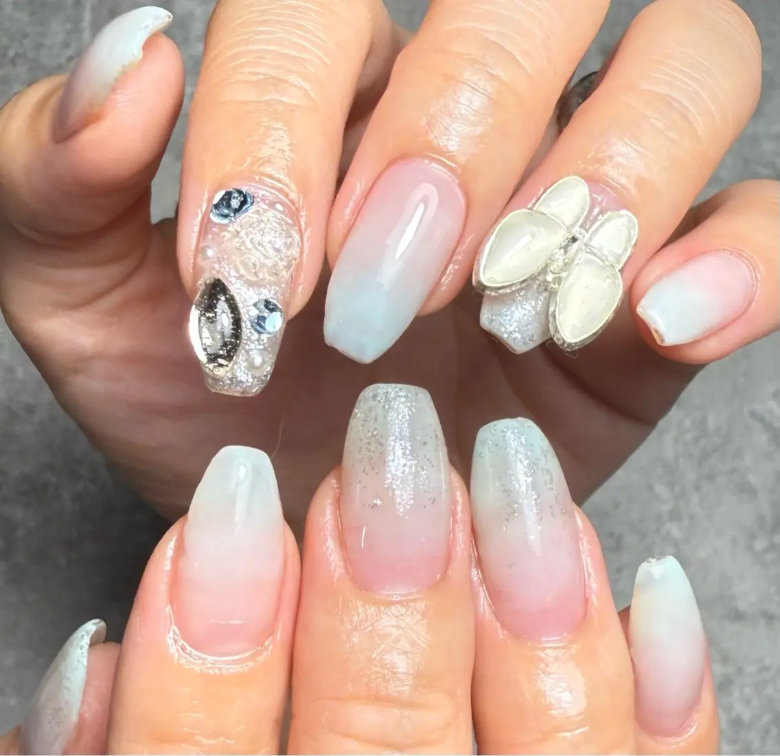 ネイル 水色 ハンドネイル Narumi nailのネイルデザイン