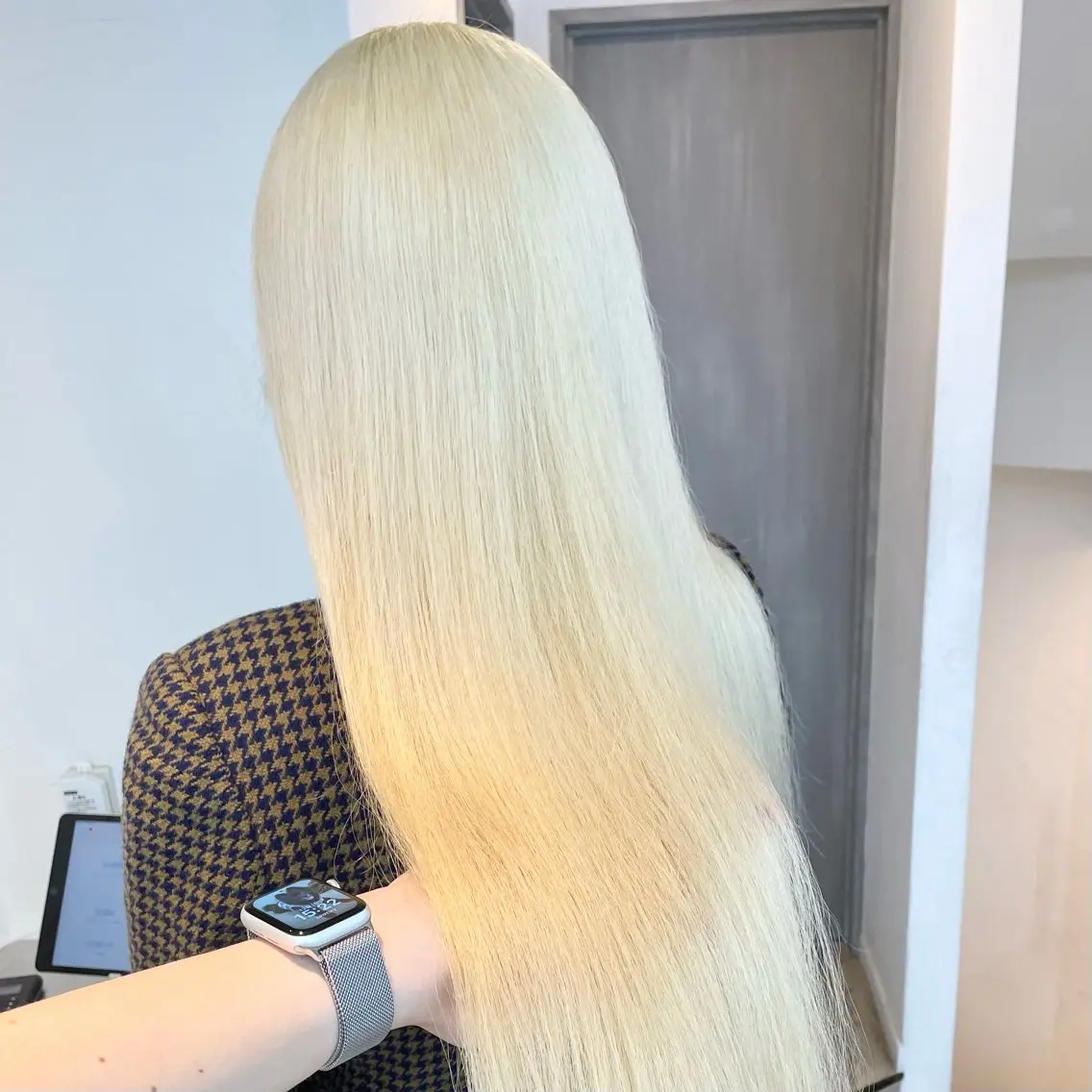 ロング カラー ブロンド ホワイトブロンド ボブ ロング ヘアカラー トリートメント ヘアセット ハイトーン×レイヤー ／遠藤将太のヘアスタイル
