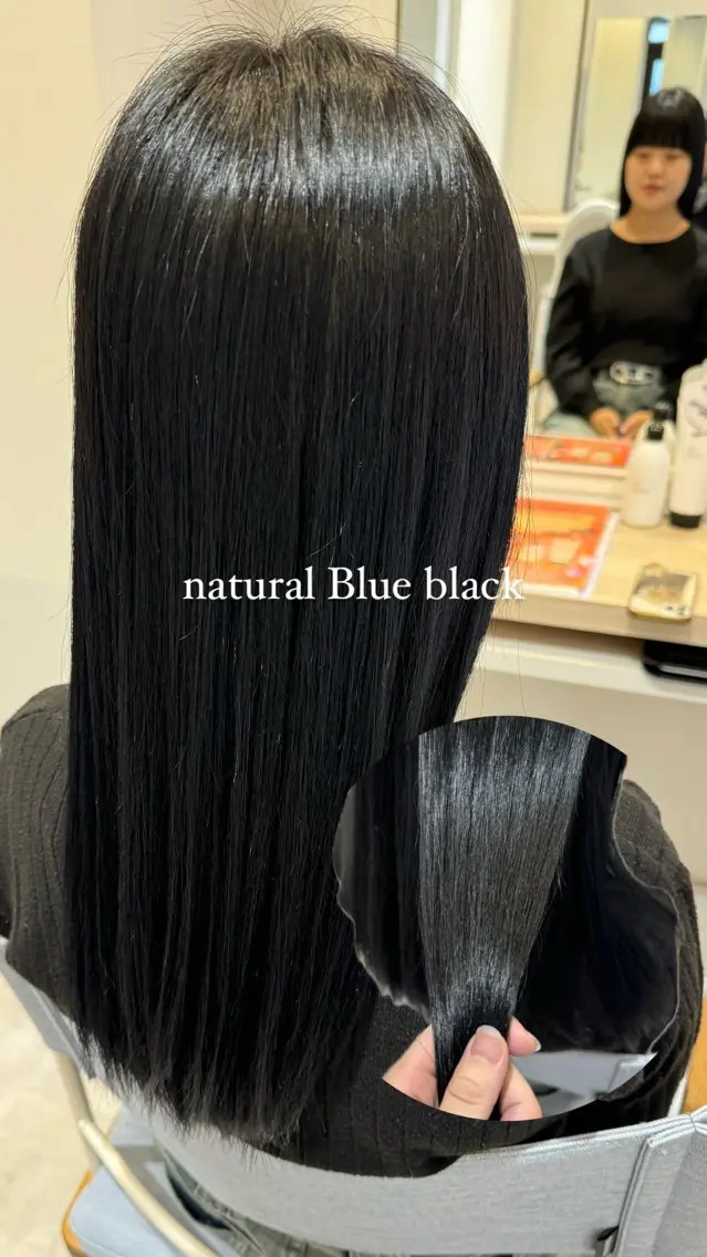ロング カラー 黒髪 ブルーカラー ブルーブラック 透明感カラー レイヤーカット Y2K/𝓡𝓲𝓷のヘアスタイル