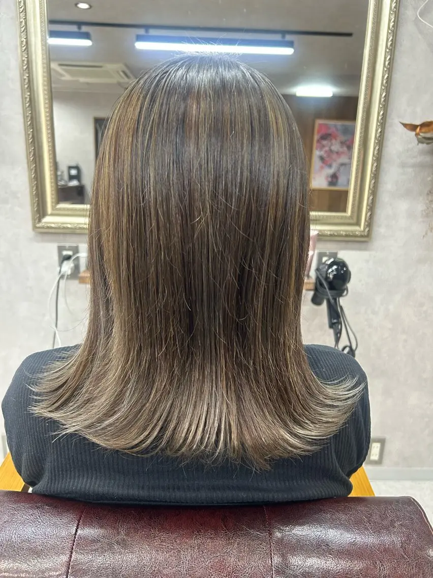 セミロング カラー カット ヘアカラー Lien 深井店のヘアスタイル