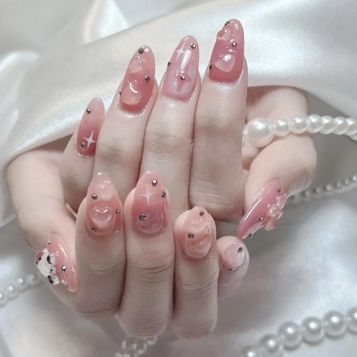 ネイル RAFFINE haru🦋🩵のネイルデザイン