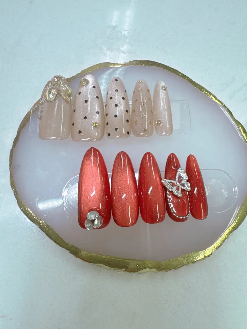 ネイル べっ甲ネイル ボルドー フットネイル フレンチネイル キラキラネイル Queeens nailのネイルデザイン