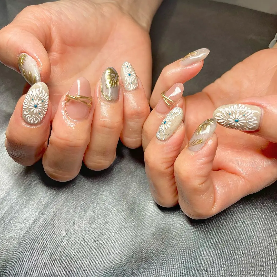 セミロング カラー パーマ ヘアアレンジ メンズ キッズ ネイル マツエク・マツパ アイブロウ ミラーネイル el. by Aoのネイルデザイン