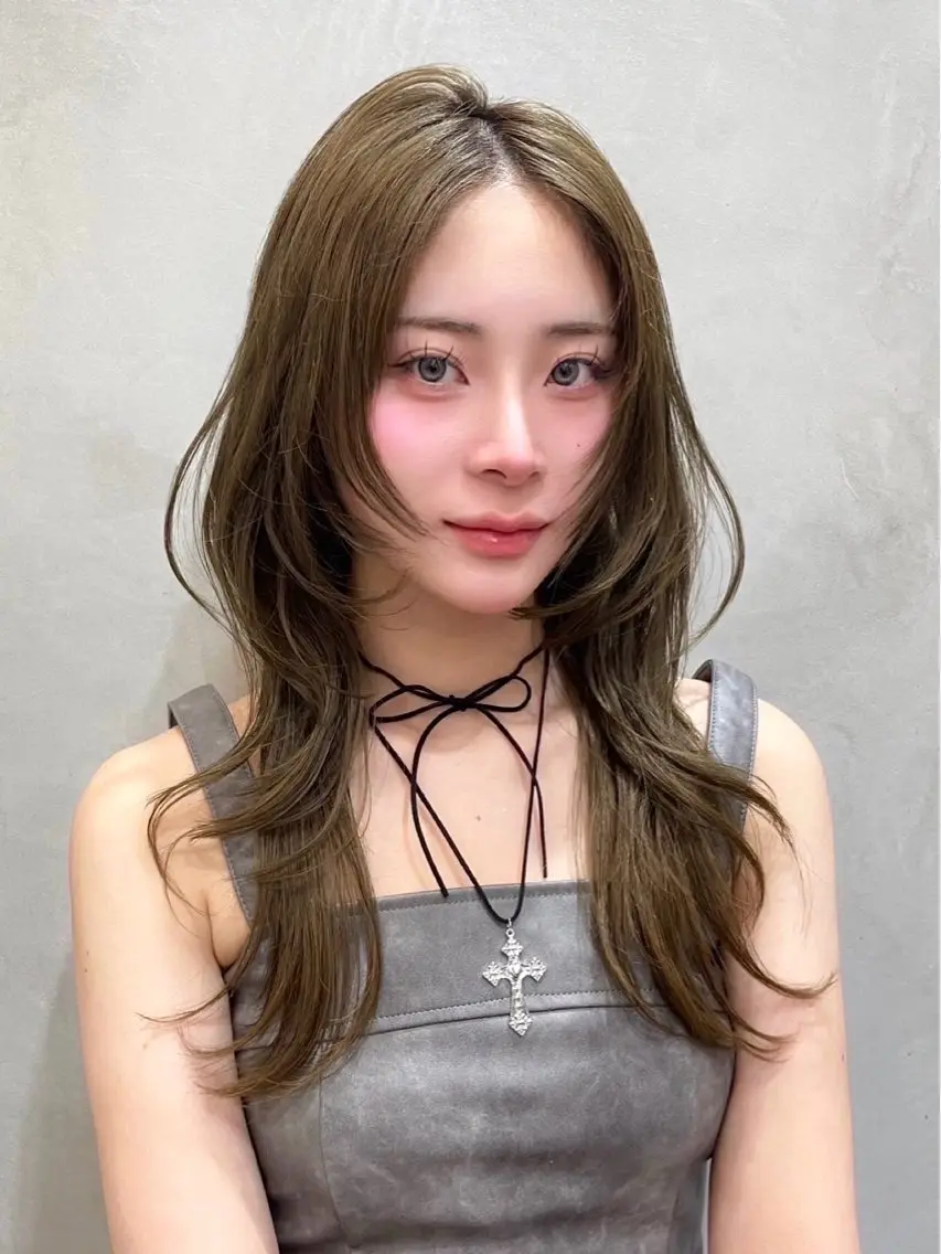 ロング カット ヘアカラー トリートメント 大宮🤍縮毛矯正 レイヤー🪽なるのヘアスタイル