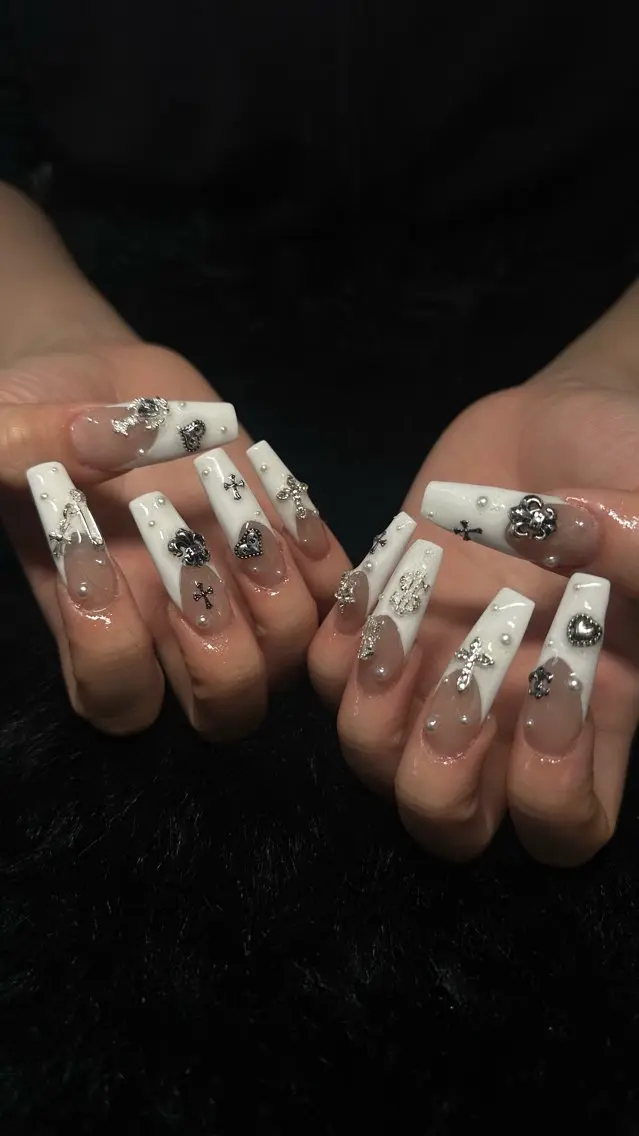 ネイル ハンドネイル Ru _Baddiesのネイルデザイン