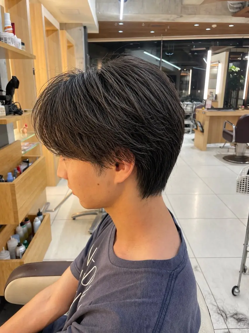 ショート メンズ センターパート 岩崎 唯人のヘアスタイル