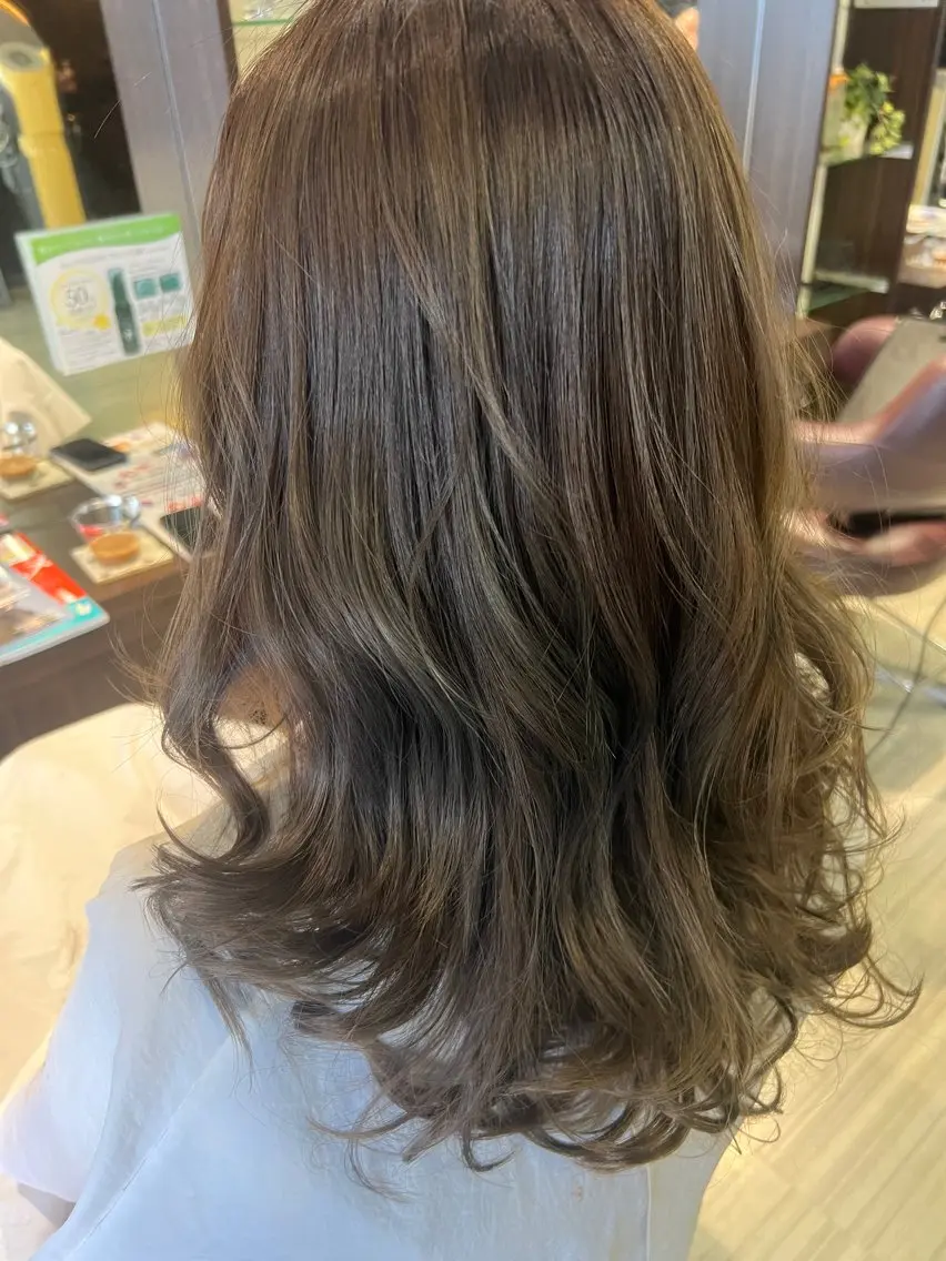 セミロング 【南草津】髪質改善 ヘナカラー＆縮毛矯正のヘアスタイル