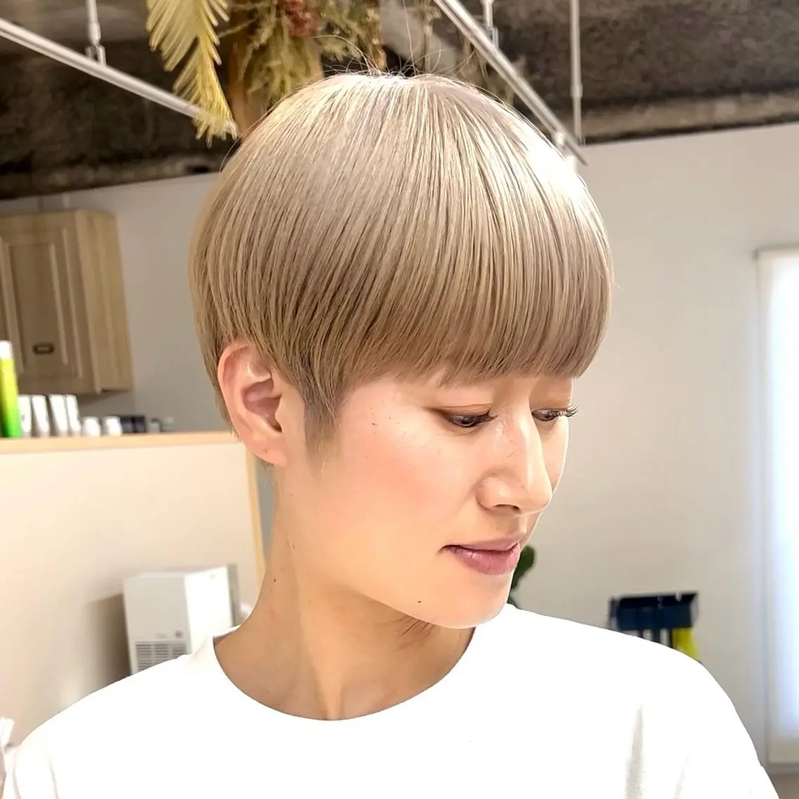 ショート カラー カット ヘアカラー トリートメント ボブ/韓国ボブ/ブリ ーチ/鈴木康平のヘアスタイル
