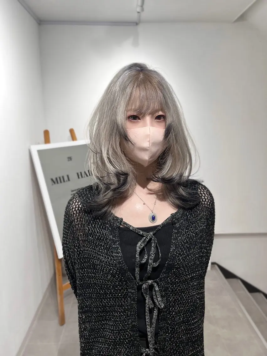 ミディアム カラー デザインカラー レイヤーカット ヘアカラー トリートメント トレンドレイヤー✂️ RYOTAのヘアスタイル